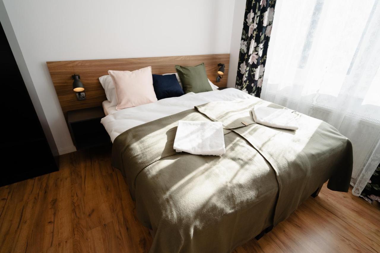 Elegant Very Berry Studios In Poznan Center By Noclegi Renters المظهر الخارجي الصورة